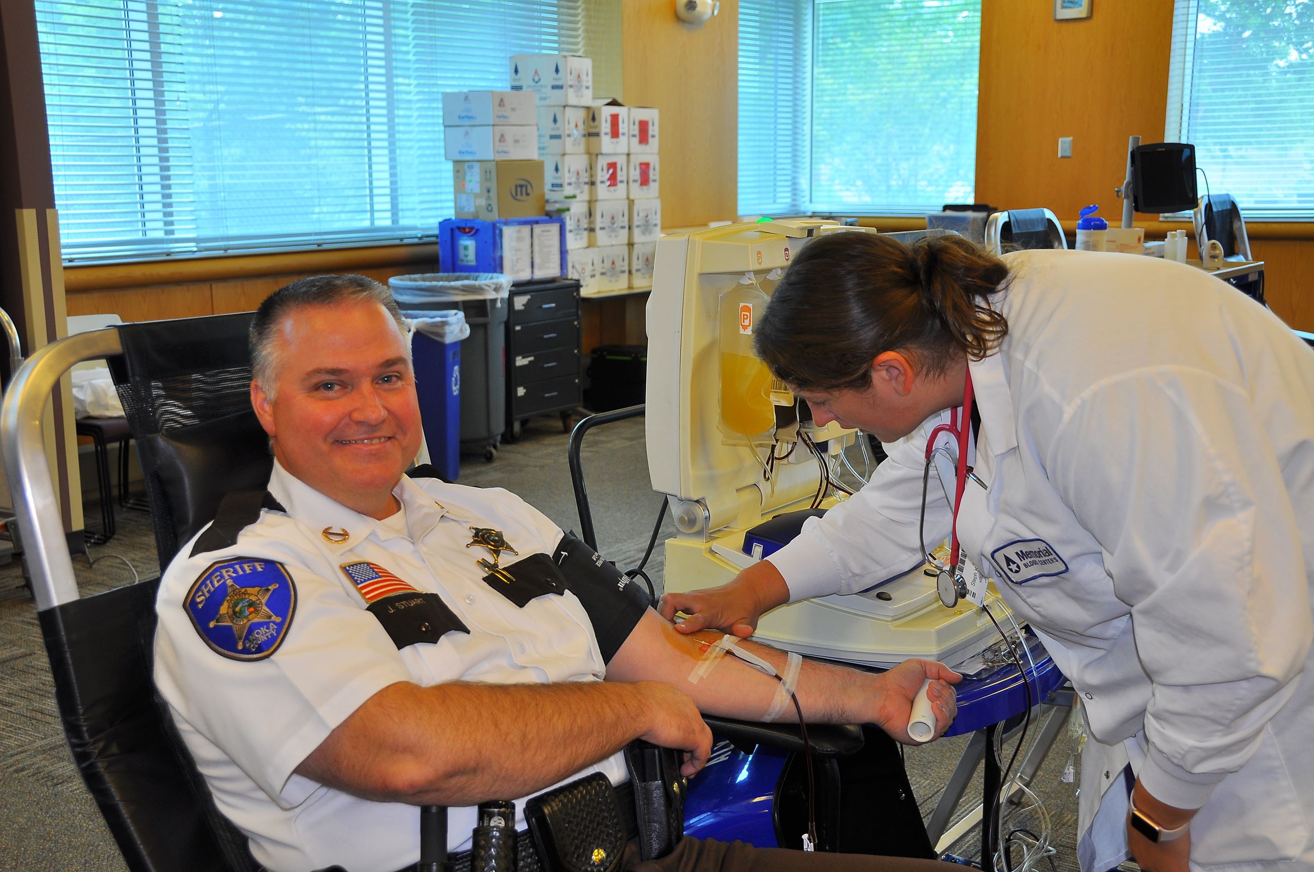 Sheriff donating blood